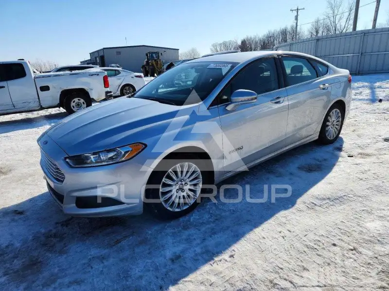 2016 Ford FUSION photo