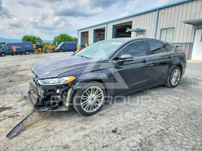 2016 Ford FUSION photo