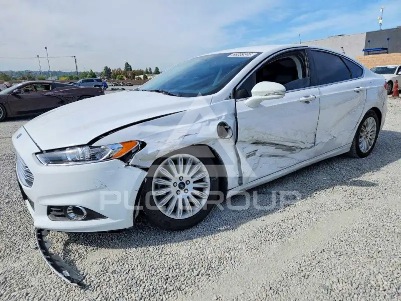 2016 Ford FUSION фото