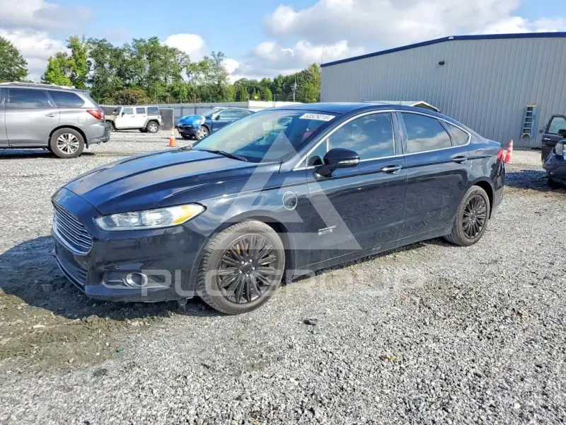 2016 Ford FUSION photo