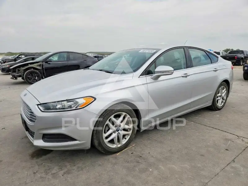 2016 Ford FUSION photo