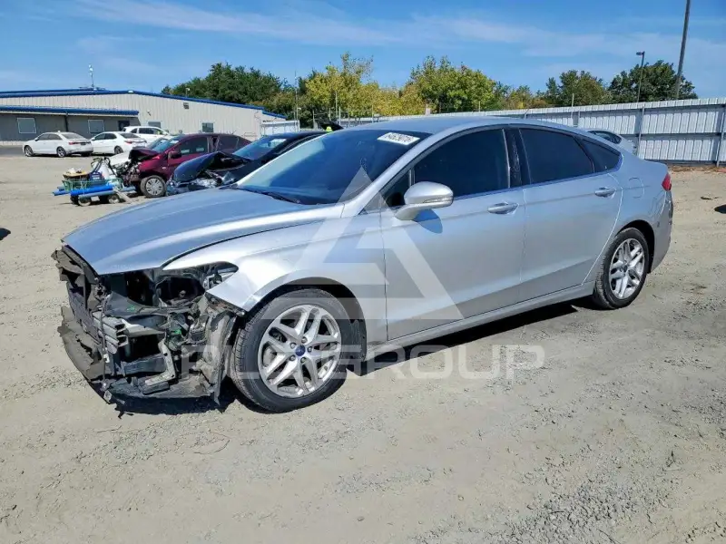 2016 Ford FUSION photo