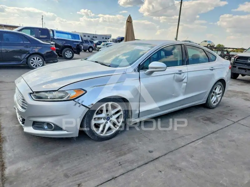 2016 Ford FUSION фото