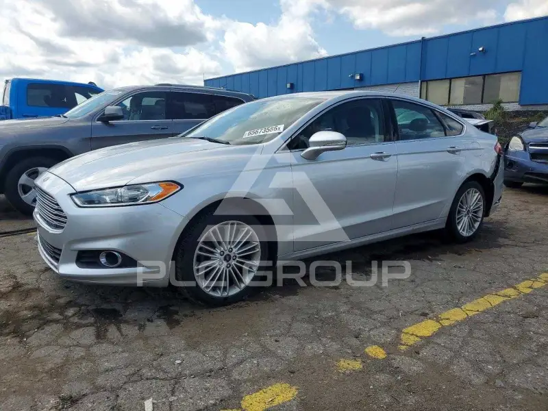 2016 Ford FUSION фото