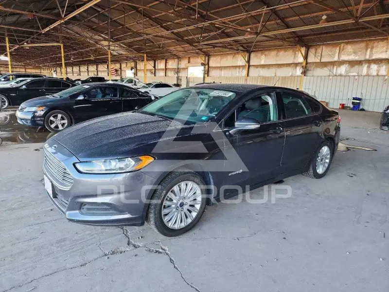 2016 Ford FUSION фото