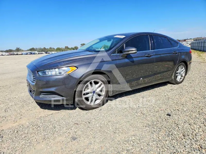 2016 Ford FUSION photo