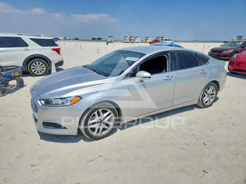 2016 Ford FUSION фото
