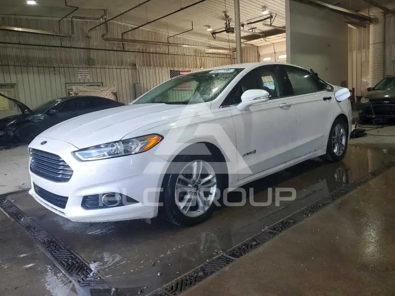 2016 Ford FUSION фото