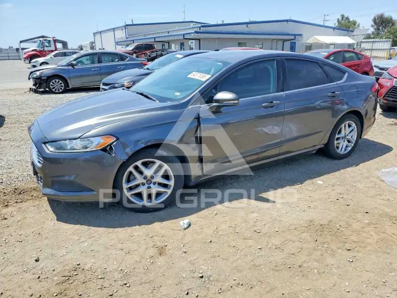 2016 Ford FUSION фото