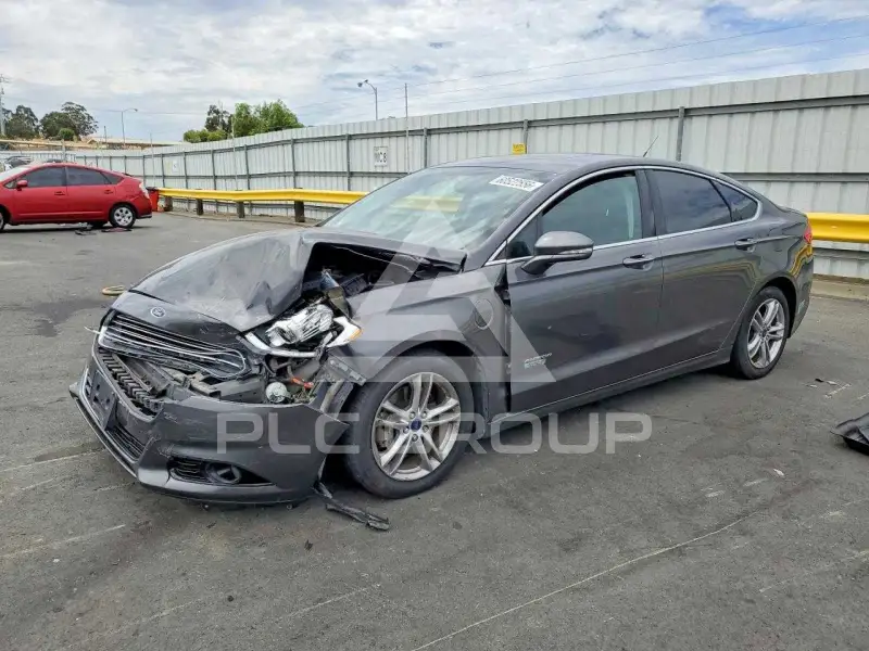 2016 Ford FUSION фото