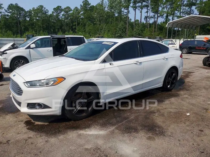 2016 Ford FUSION фото