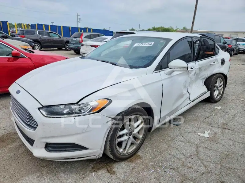 2016 Ford FUSION фото