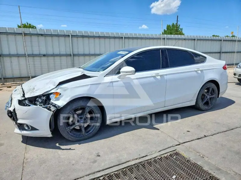 2016 Ford FUSION фото