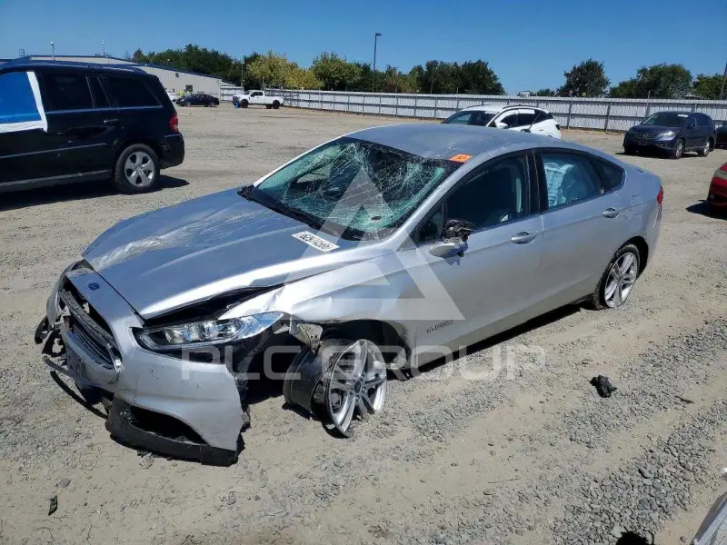 2016 Ford FUSION фото