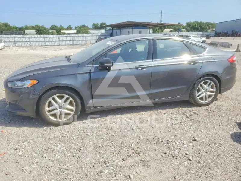 2016 Ford FUSION фото
