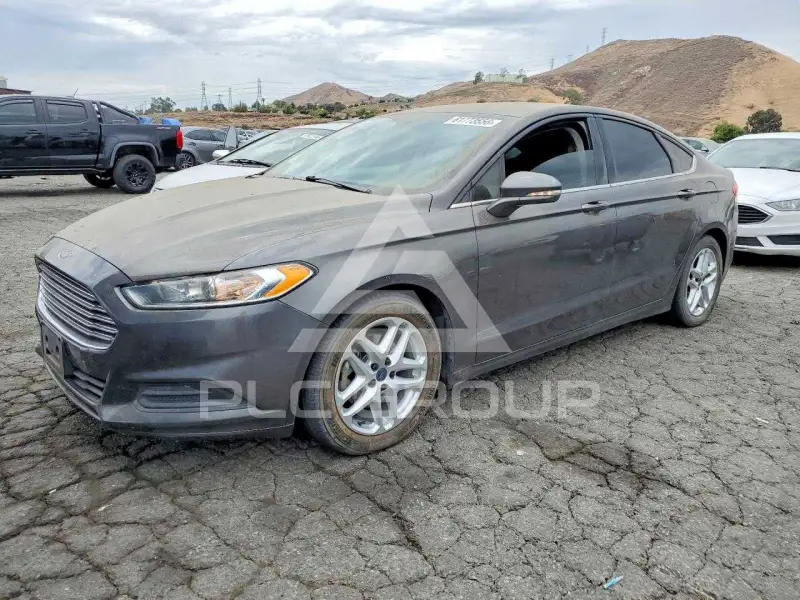 2016 Ford FUSION фото