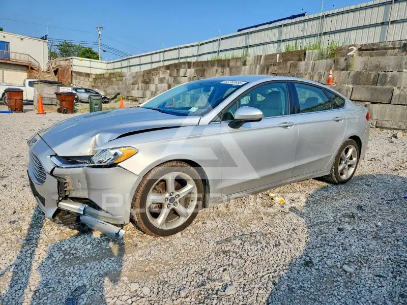 2016 Ford FUSION фото