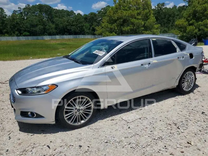 2016 Ford FUSION фото