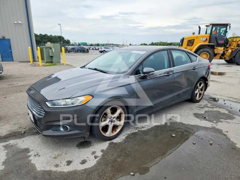 2016 Ford FUSION photo