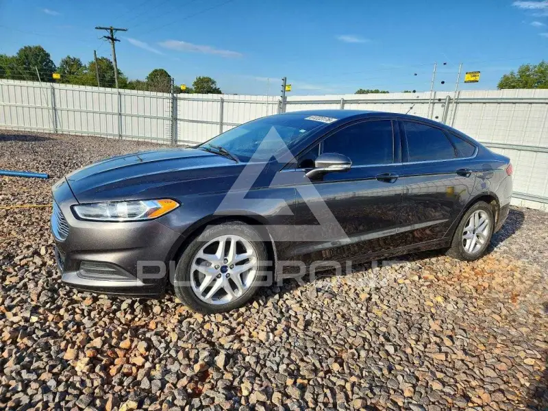 2016 Ford FUSION photo