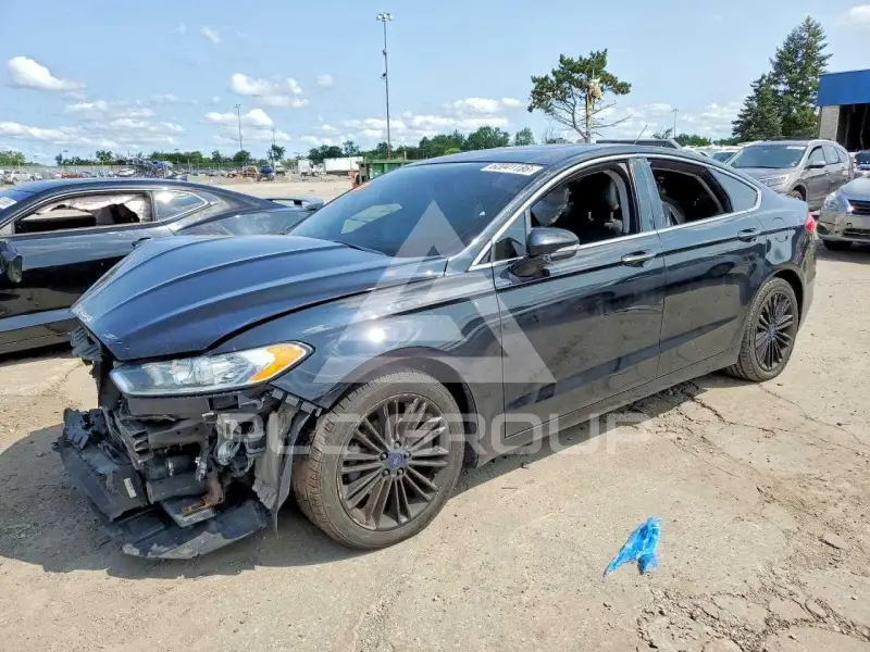 2016 Ford FUSION photo