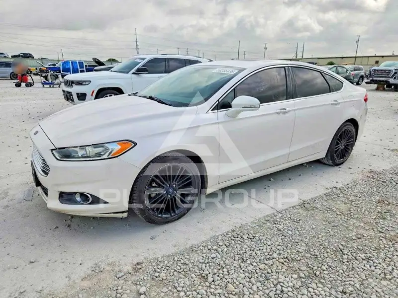2016 Ford FUSION фото