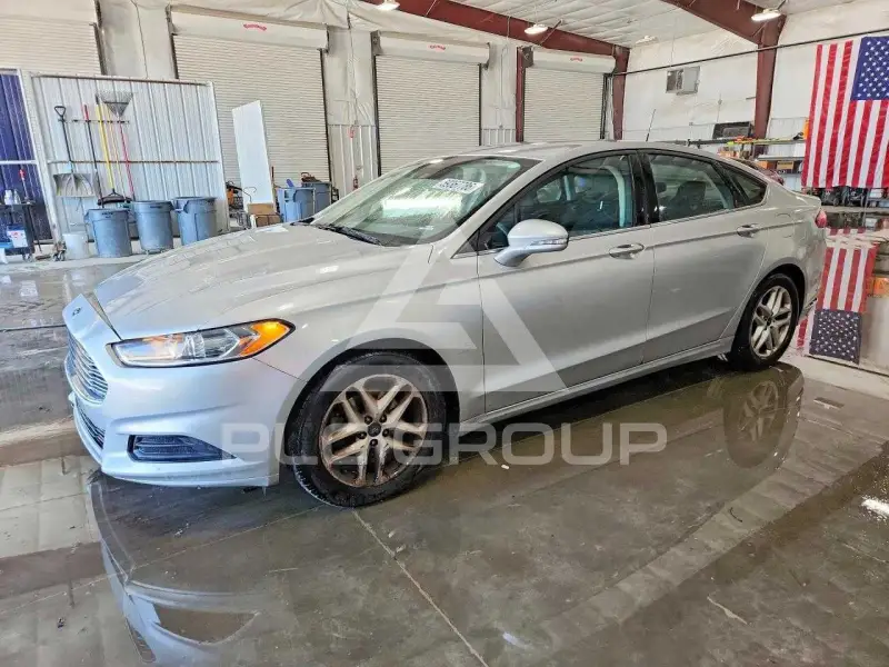 2016 Ford FUSION фото