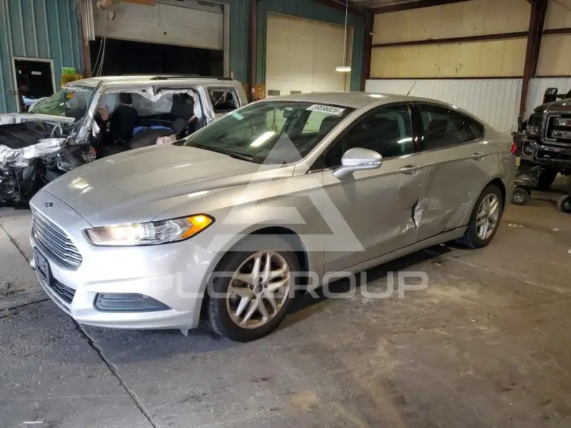 2016 Ford FUSION фото