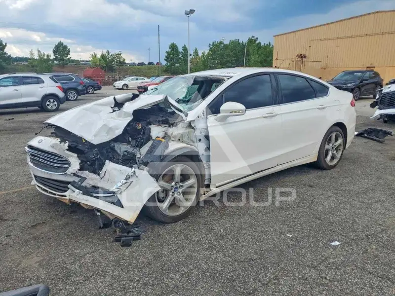 2016 Ford FUSION фото