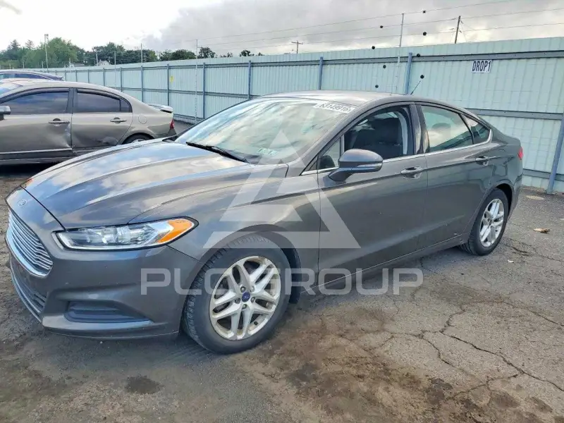 2016 Ford FUSION фото