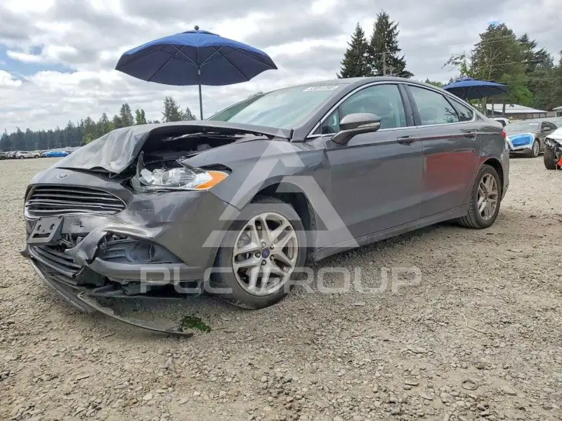 2016 Ford FUSION фото