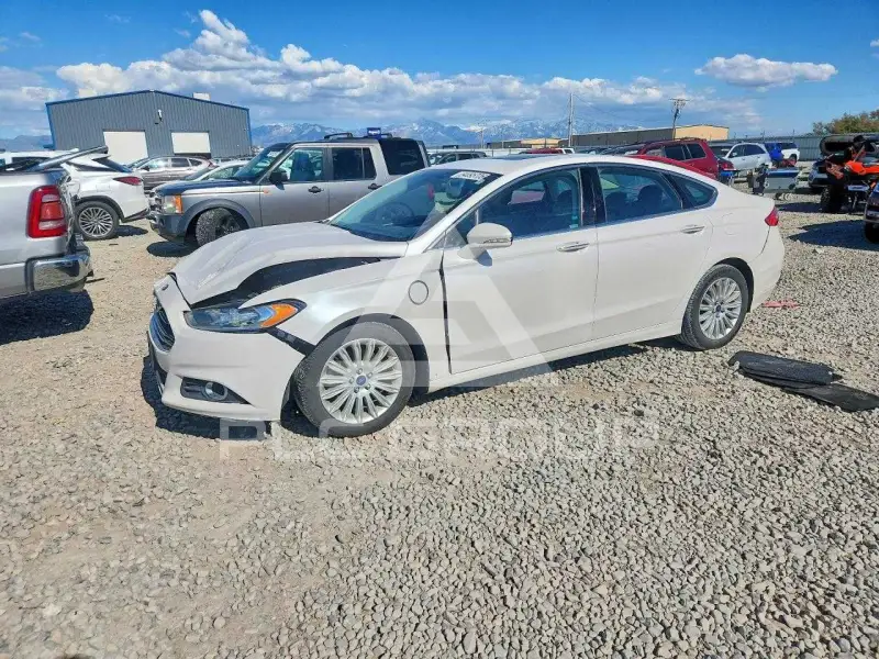 2016 Ford FUSION фото