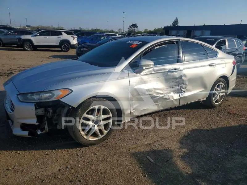 2016 Ford FUSION фото