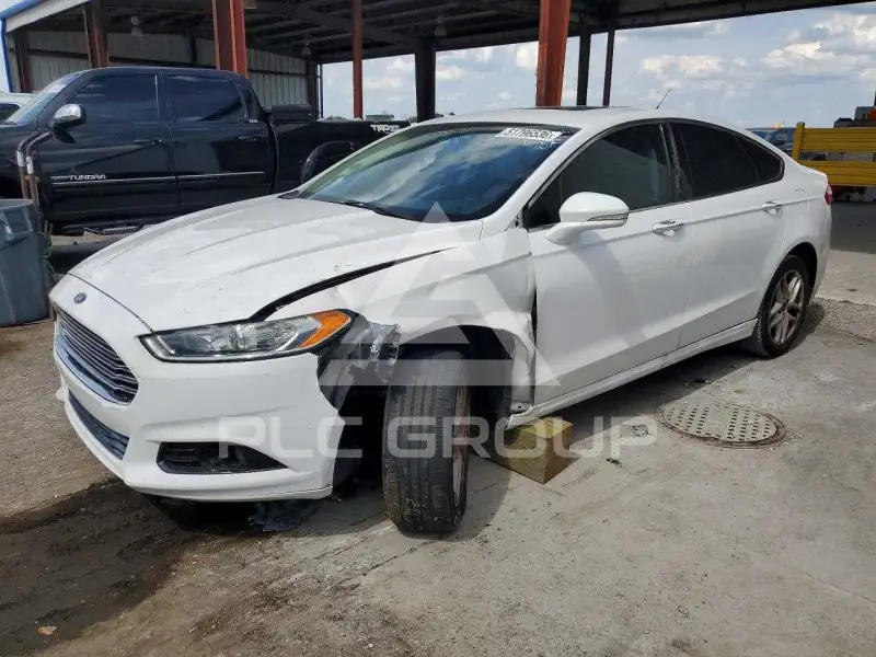 2016 Ford FUSION фото