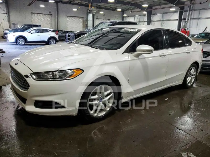 2016 Ford FUSION фото