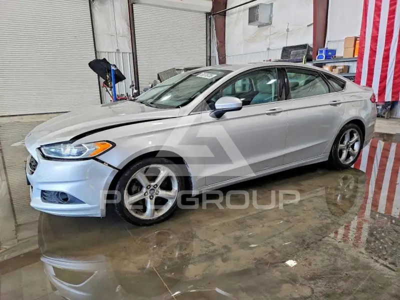 2016 Ford FUSION photo