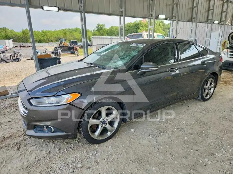 2016 Ford FUSION photo