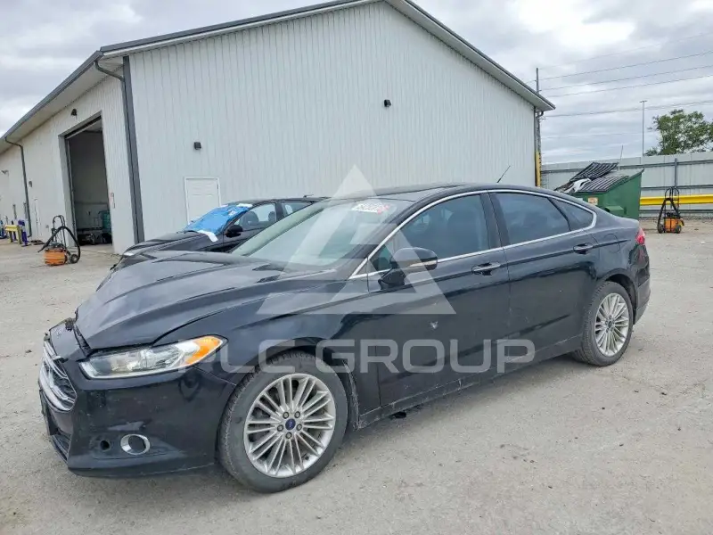2016 Ford FUSION photo