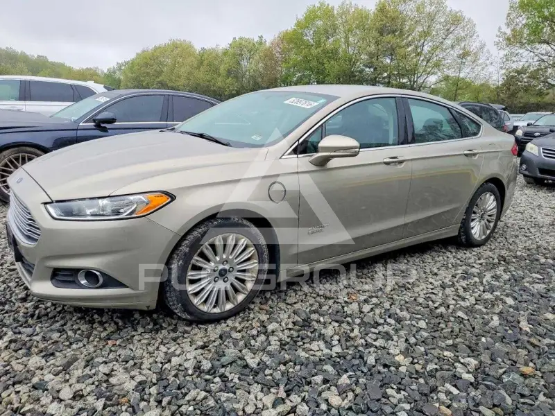 2016 Ford FUSION фото