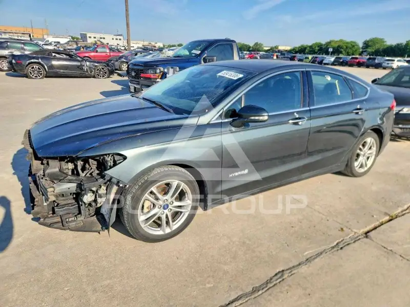 2016 Ford FUSION фото