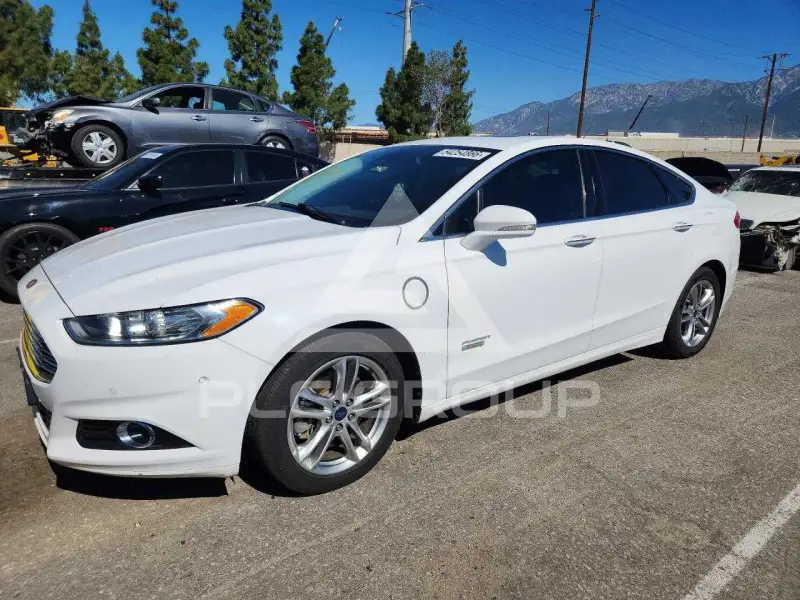 2016 Ford FUSION фото
