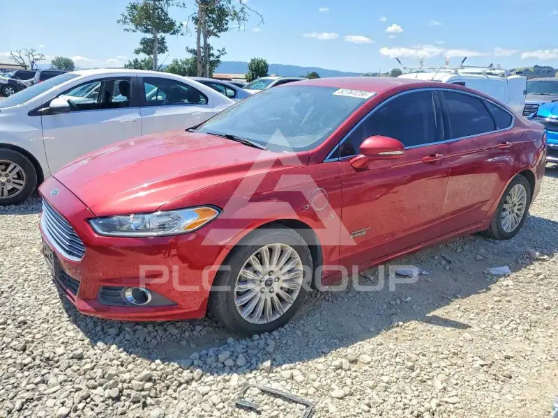 2016 Ford FUSION фото