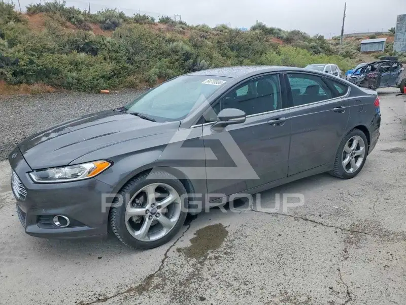 2016 Ford FUSION photo