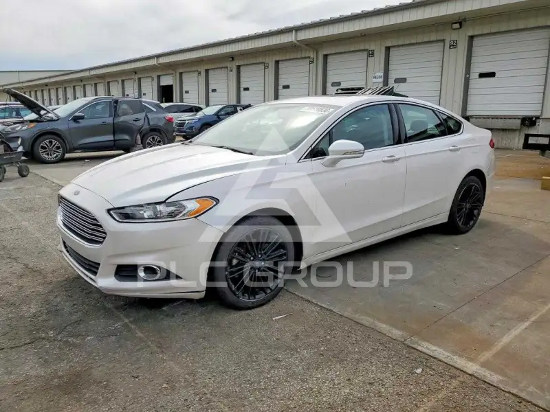 2016 Ford FUSION фото