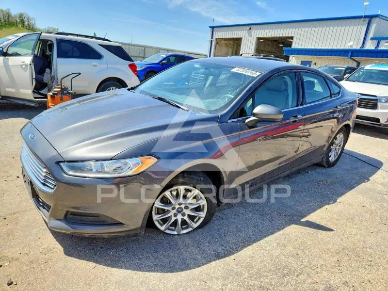 2016 Ford FUSION фото