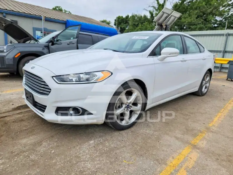 2016 Ford FUSION фото