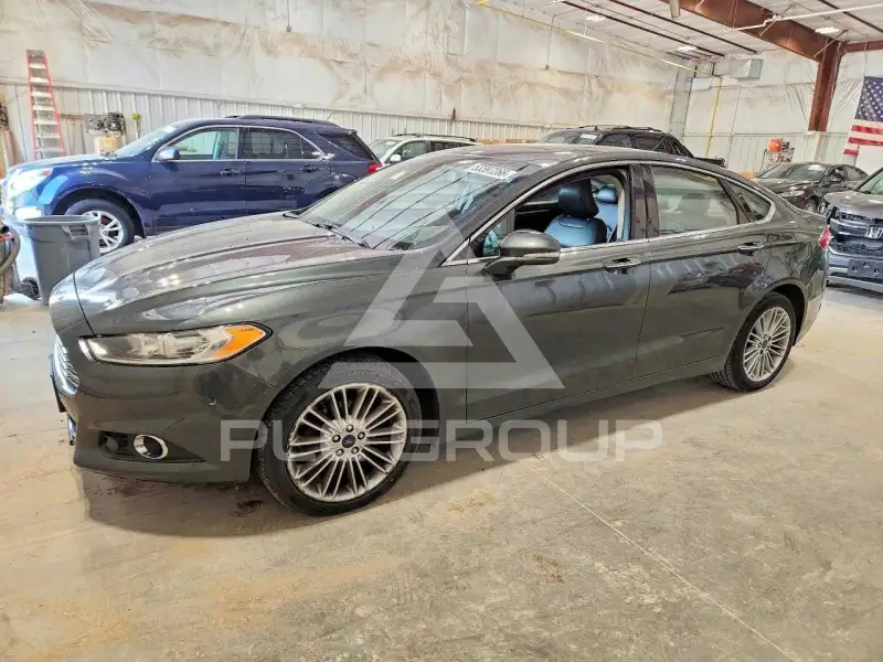 2016 Ford FUSION фото