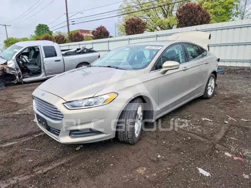 2016 Ford FUSION photo