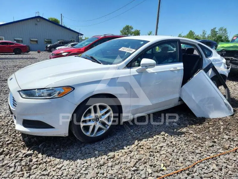2016 Ford FUSION фото