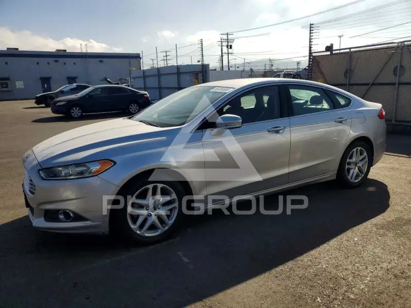 2016 Ford FUSION фото